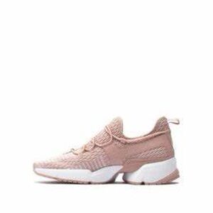 NEW with tags. Av•re life infinity glide sneakers size 6 but fits like size 7